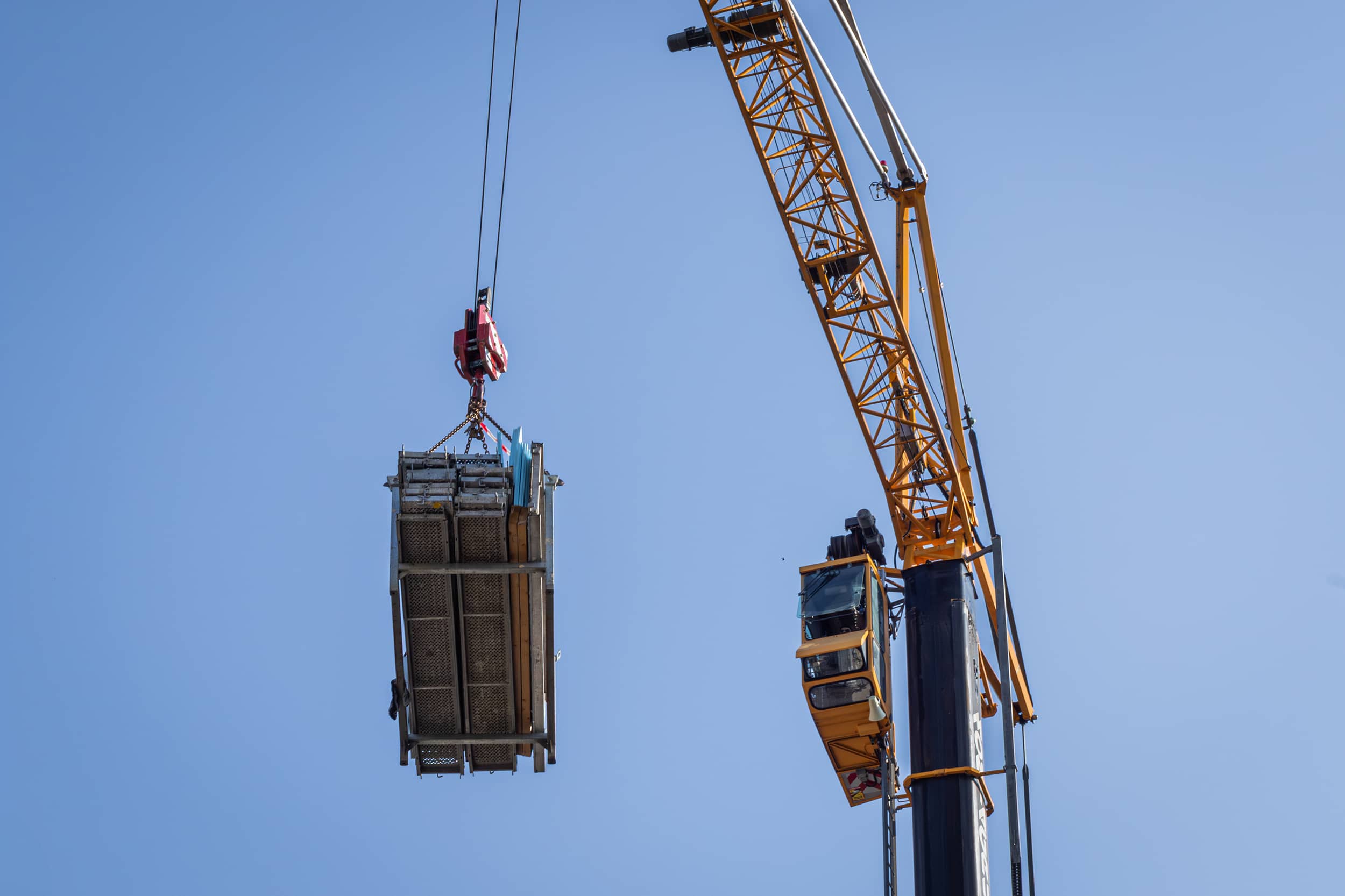 Chantier Rouen le Melville grue terre végétalisée