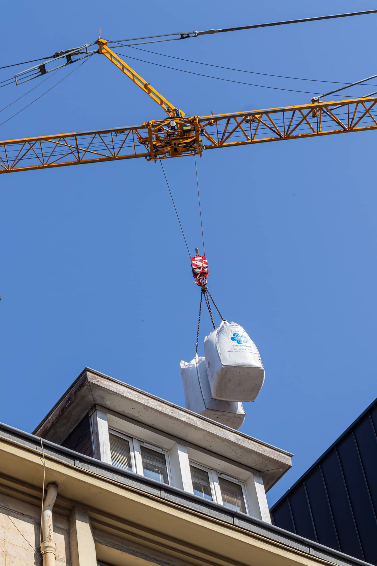 Chantier Rouen le Melville grue terre végétalisée