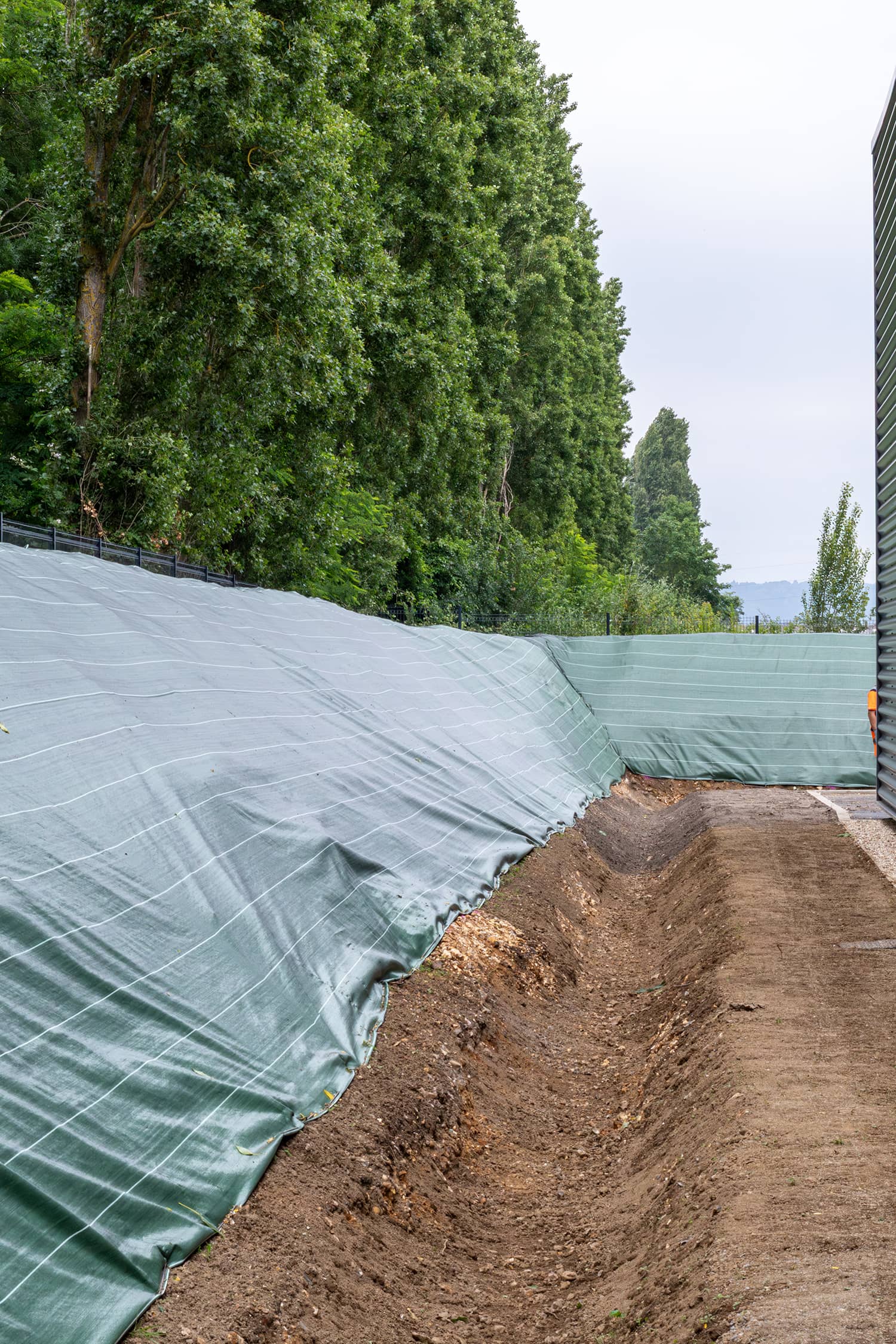 Oissel Chantier Activa bâche tissée plantation engazonnement