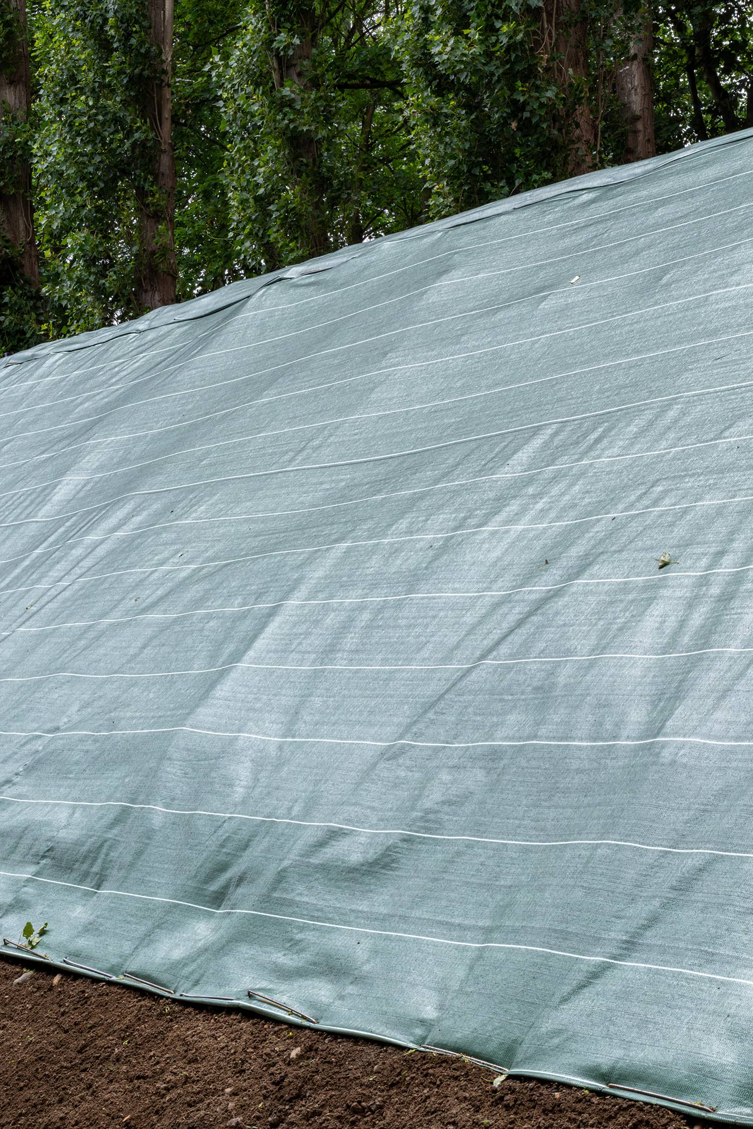 Oissel Chantier Activa bâche tissée plantation engazonnement